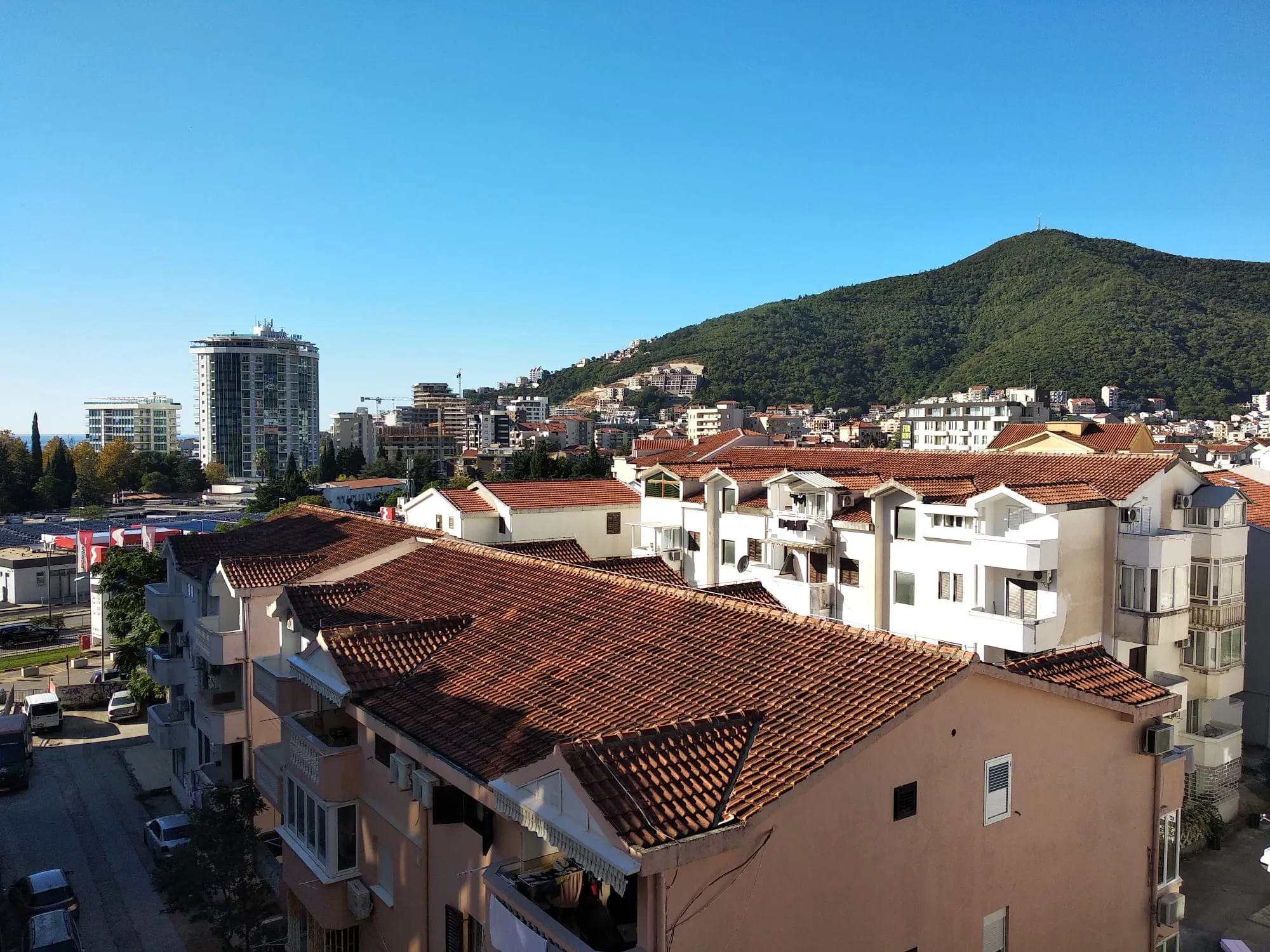 Apartment in the center in a new house with two bedrooms in Budva near the sea